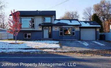 Main picture of 1215 S Progress Rd