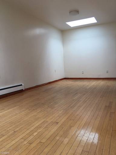 Main picture of 322 61st St
