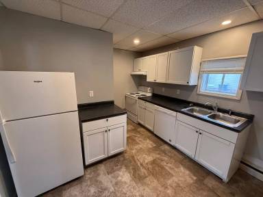 Main picture of 413 4th St NE