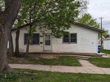 Main picture of 839-841 Division St