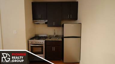 Main picture of 612 W Patterson Ave