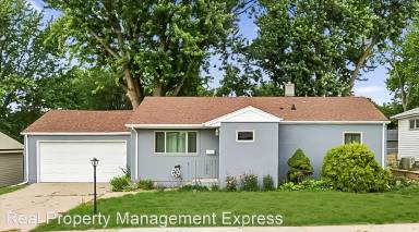 Main picture of 2213 S Lyndale Ave