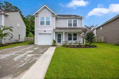 Main picture of 442 Thoroughbred Dr