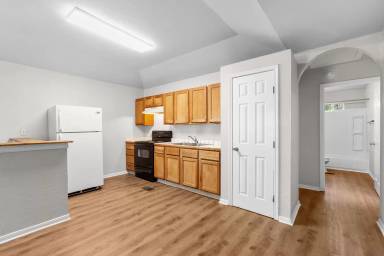 Main picture of 1628 Gordon St