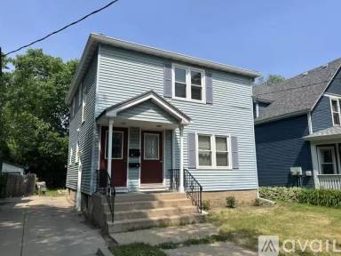 Main picture of 21 N Baldwin St