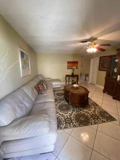 Main picture of 8406 NW 35th St