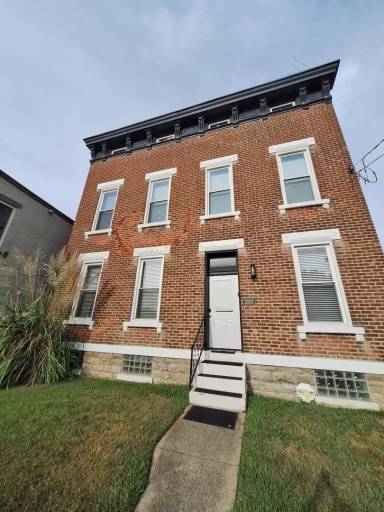 Main picture of 213 Adela Ave
