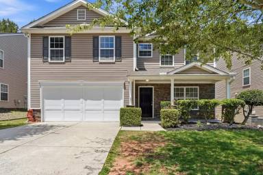 Main picture of 3050 Centerglen Ln