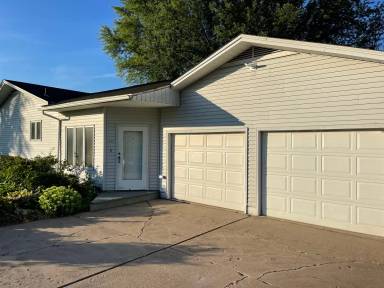 Main picture of 6582 Valley Dr