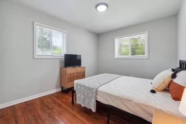 Main picture of 5973 Heatherwood Ln