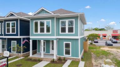 Main picture of 745 N A St