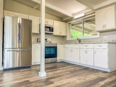Main picture of 385 Kahoolawe St