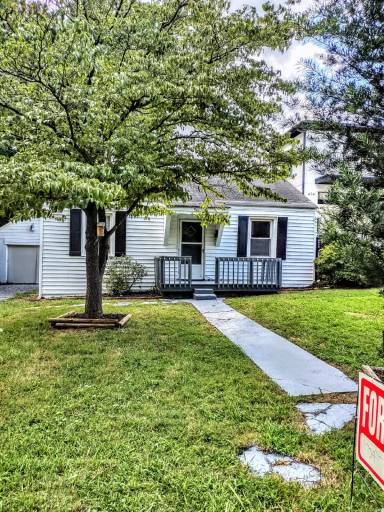 Main picture of 426 Iverson Way