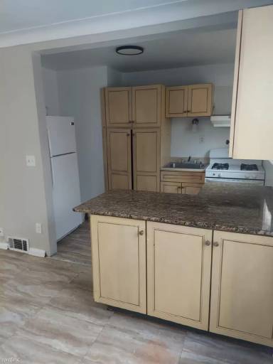 Main picture of 21345 Sloan Dr