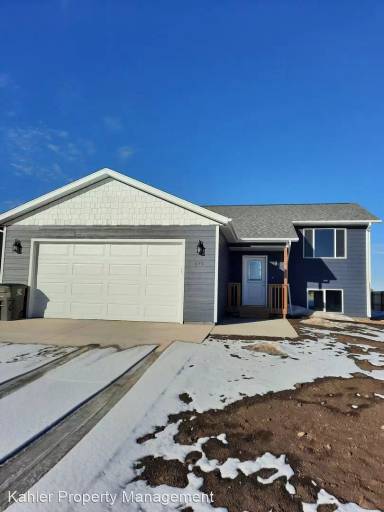 Main picture of 640 Civil Way