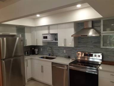 Main picture of 631 N Orange Ave