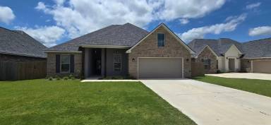 Main picture of 207 Saint Edmunds Way