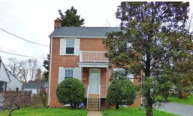 Main picture of 105 Rolph Dr