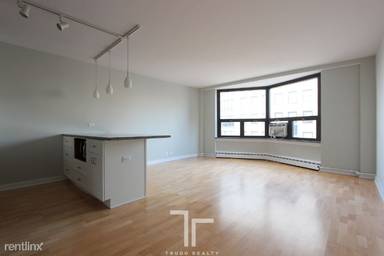 Main picture of Wellington Place Apartments