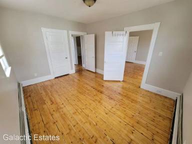 Main picture of 26 Sullivan St