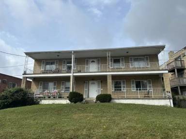 Main picture of 2729 Queen City Ave