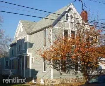 Main picture of 119 Prospect Ave SE