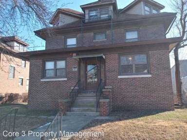 Main picture of 110 South Grand Ave W