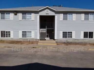 Main picture of 3600 17 Avenue - Unit 4