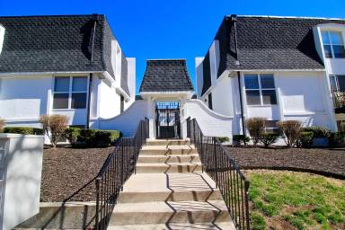 Main picture of 4417 Holly St