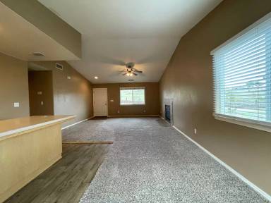 Main picture of 3895 Hillcrest Dr