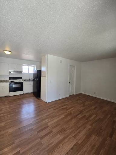 Main picture of 1924 S Broadway Ave