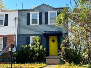 Main picture of 5736 Biscayne Dr
