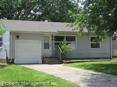 Main picture of 1221 W 1st St