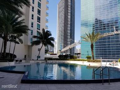Main picture of 302 S Biscayne Blvd