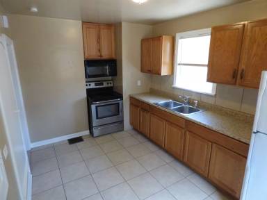 Main picture of 4915 Fillmore St