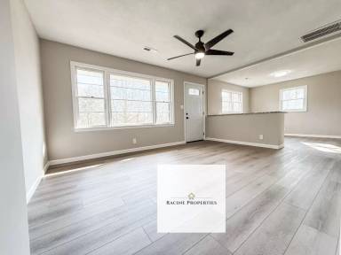 Main picture of 543 Owens Dr