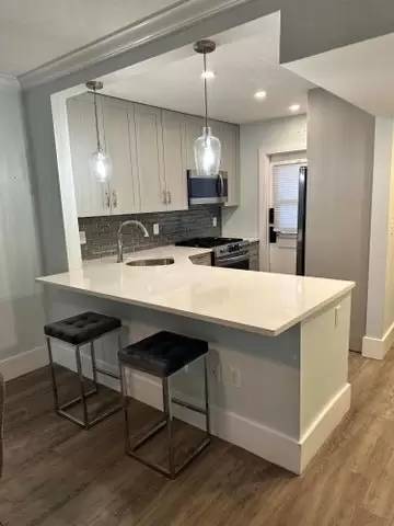 Main picture of 200 E Royal Palm Rd