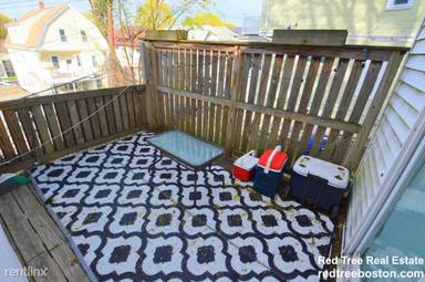Main picture of 14 Breck Ave