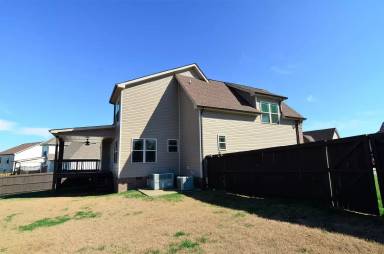 Main picture of 2844 Brewster Dr