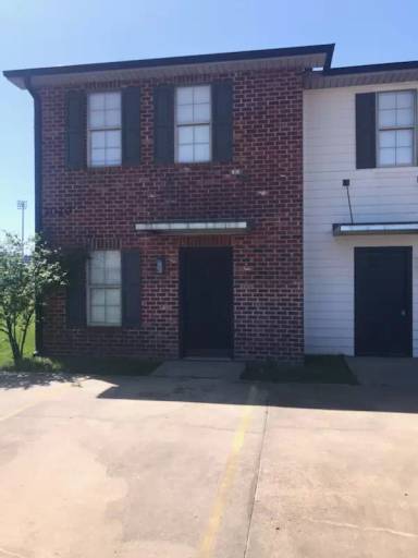 Main picture of 2020 Southwood Dr