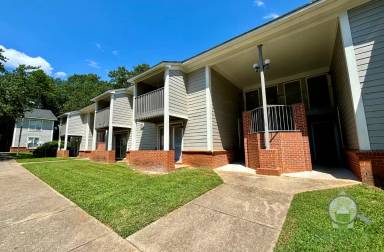 Main picture of 500 Fairview St