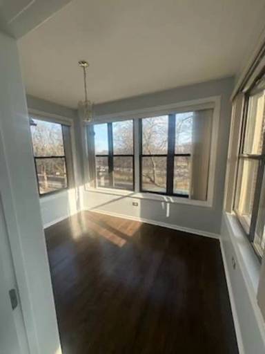 Main picture of 5728 S King Dr
