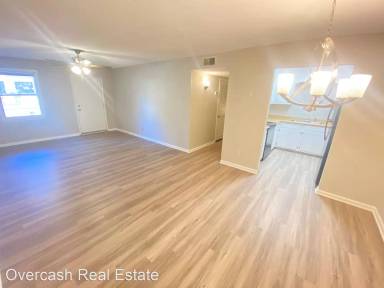 Main picture of Carriage House