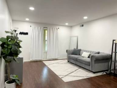 Main picture of 7718 Royal Ln