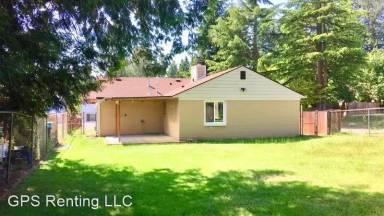 Main picture of 15526 14th Ave NE