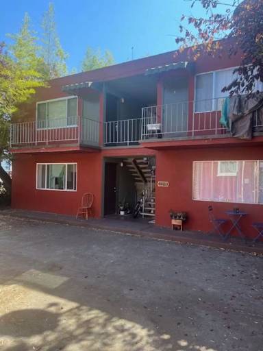 Main picture of 2218 Parker St