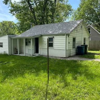Main picture of 222 Manning Ave
