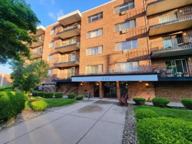 Main picture of 205 W Miner St