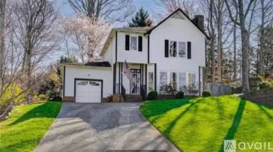 Main picture of 505 Eagles Nest Ct