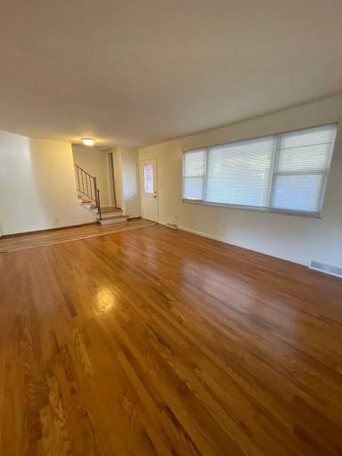 Main picture of 1609 Sugarmaple Ct